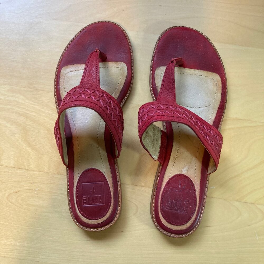 Frye Artisnal Thong Leather Red, Size 6.5